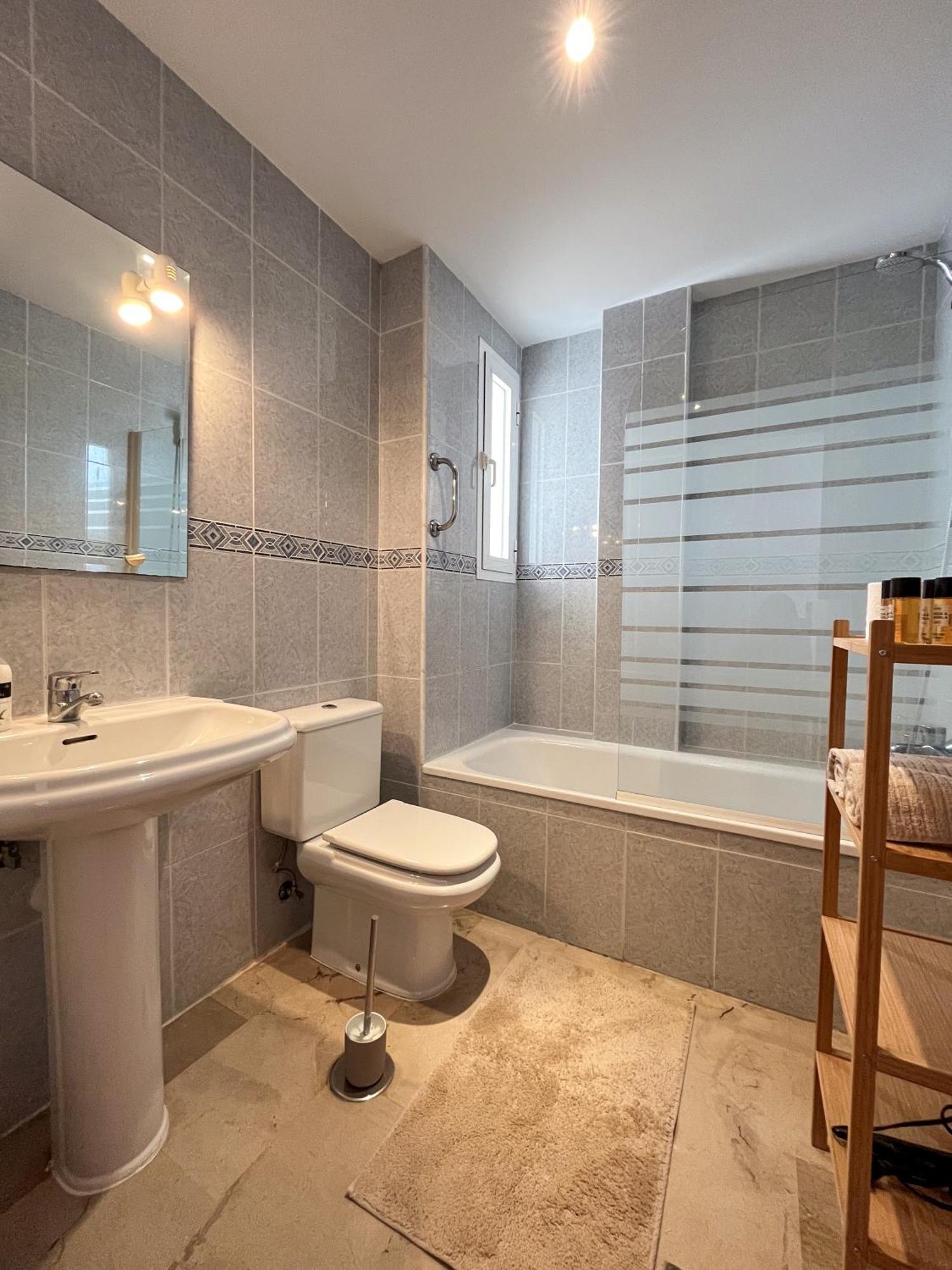 Appartement Spacieux Avec Terrasse Et Piscine Benalmadena Ngoại thất bức ảnh